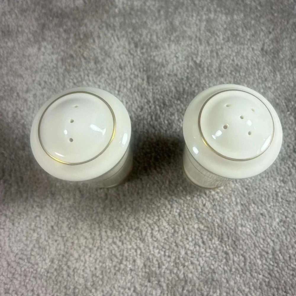 Noritake Salt and Pepper Shakers Set Cream Gold Japan Grandmacore MCM